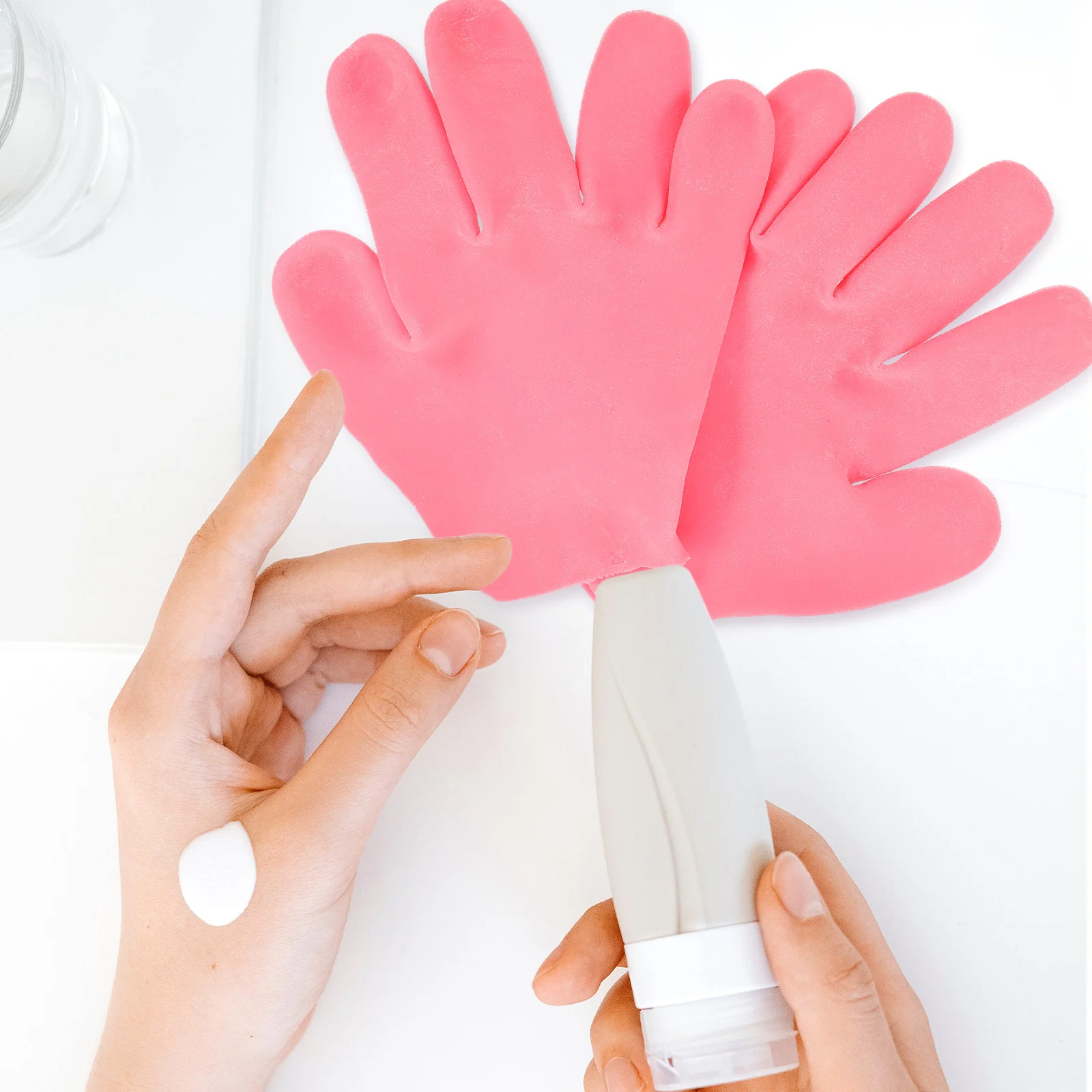 

Gloves for Adults Lotion Application Pink Moisturizing Overnight Hand Moisturizer
