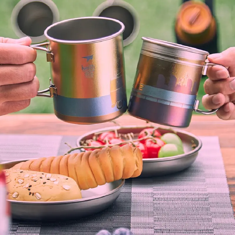 كيث تقنية نحت الأكسدة الجديدة لأكواب التيتانيوم النقي أكواب مياه من التيتانيوم النقي أكواب قابلة للطي غير مطلية للاستخدام الخارجي