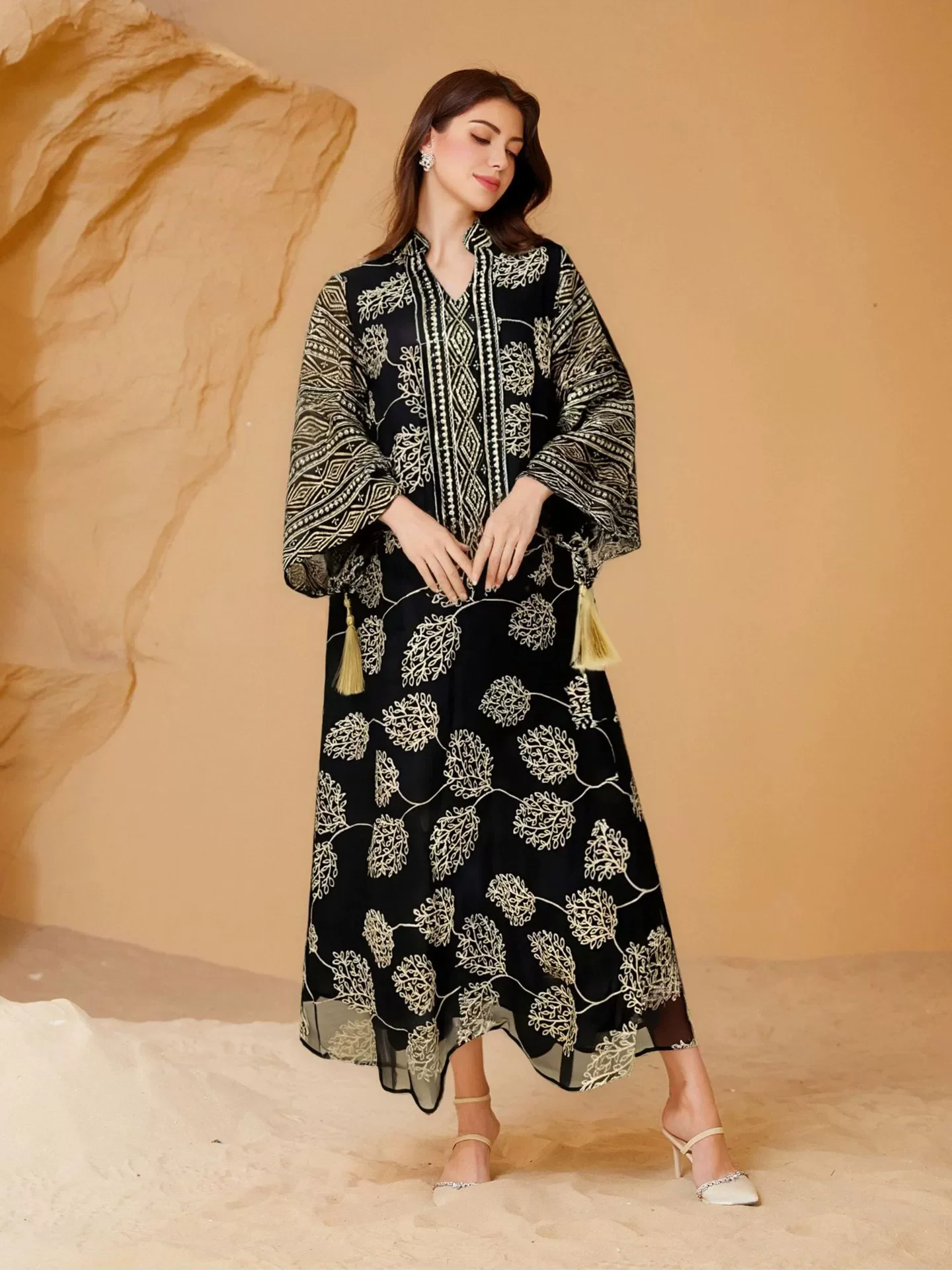 

Muslim luxury fashion embroidered sequin plus size women's clothing Middle East Saudi Arabia Dubai Islamic Ramadan new robe