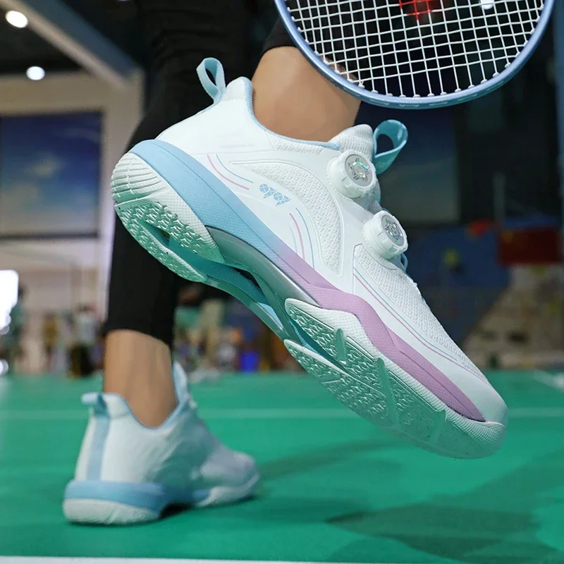 2024 New Women and Men Badminton Shoes White Breathable Badminton Sneakers Comfortable Outdoor Sneakers Tennis Training Shoes