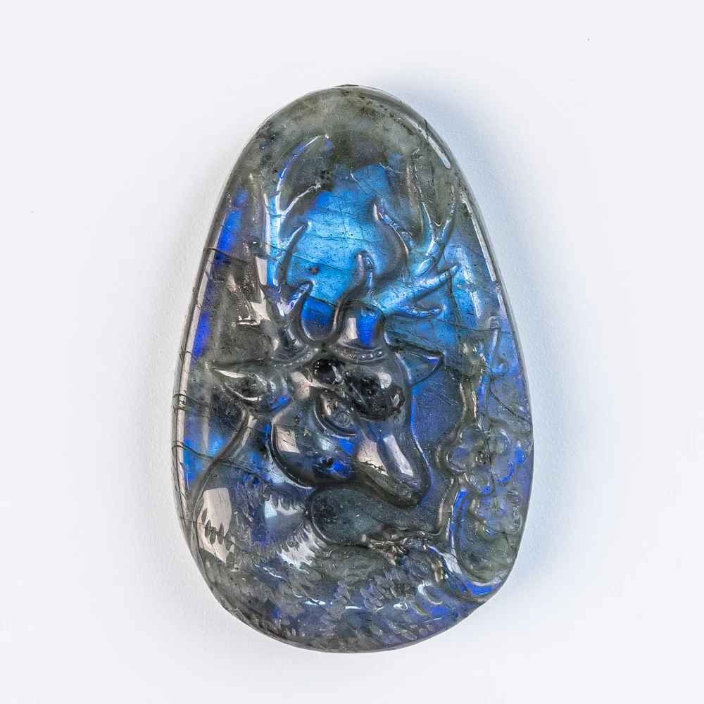 1Pcs Premium DIY Jewelry Supplies Blue Flash Labradorite Pendant 50X32X9MM Deer carving Gem with Hole for Jewelry Making DIY