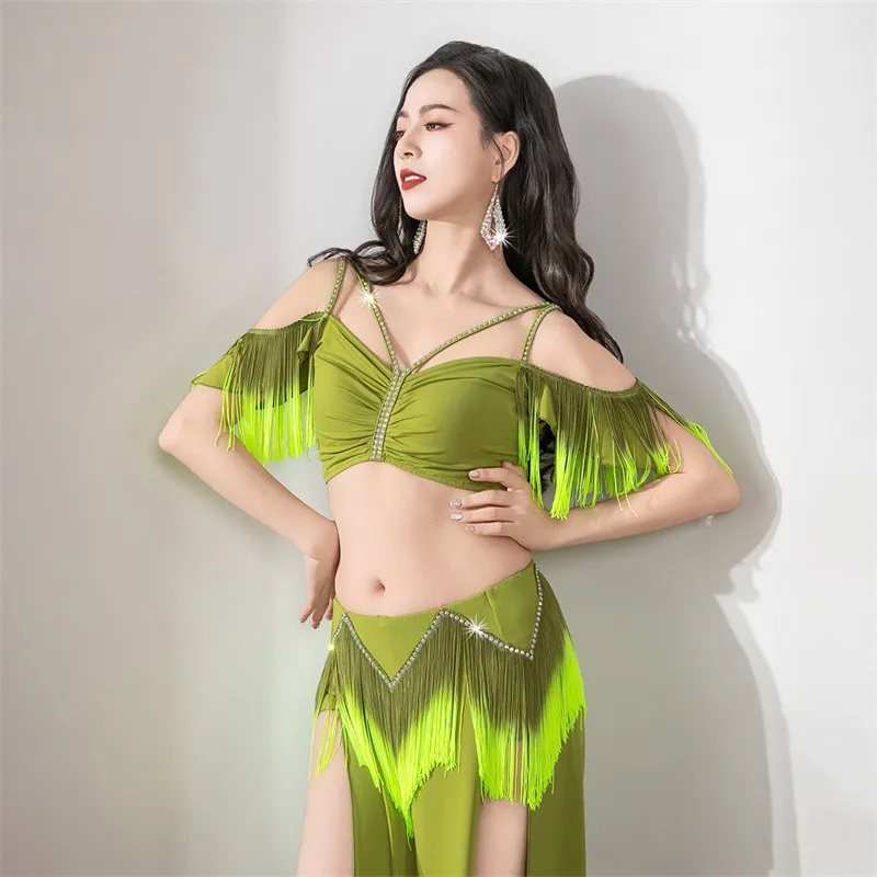 Costume da danza del ventre da donna in 2 pezzi, gonna a maniche corte, gonna altalena con nappe, vestito da performance per ballerino con plit laterale sexy, colore a contrasto