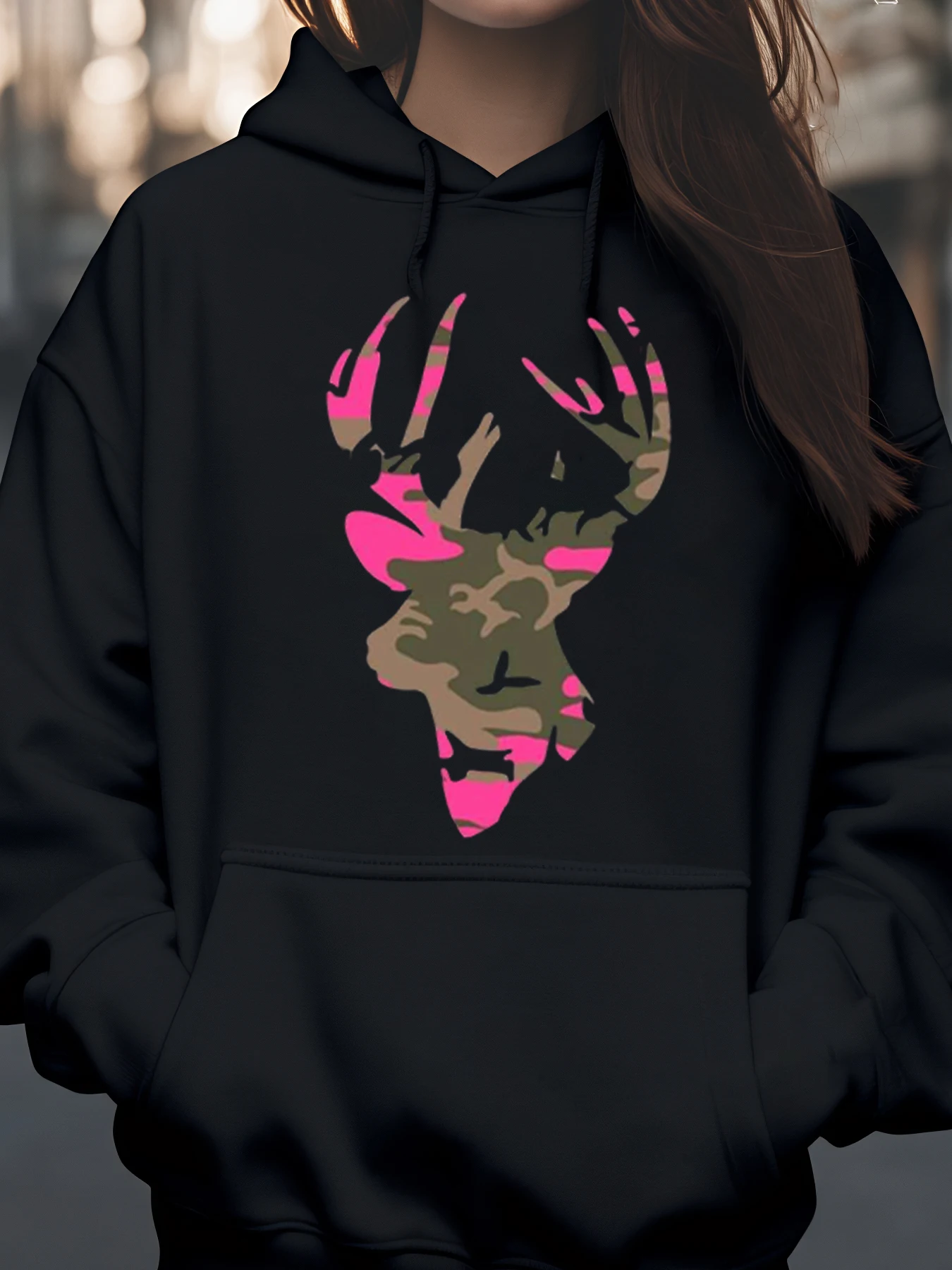 Moletom com capuz com estampa de cabeça de cervo camuflado rosa para mulheres casuais de Halloween