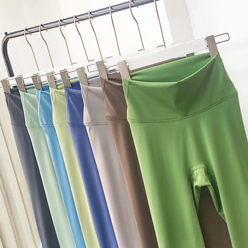 Calças de Yoga Nude Feel Femininas de Cintura Alta com Efeito Levanta Bumbum, Camada Base, Cores Vibrantes, para Uso Externo, Calças de Nove Pontos para Fitness