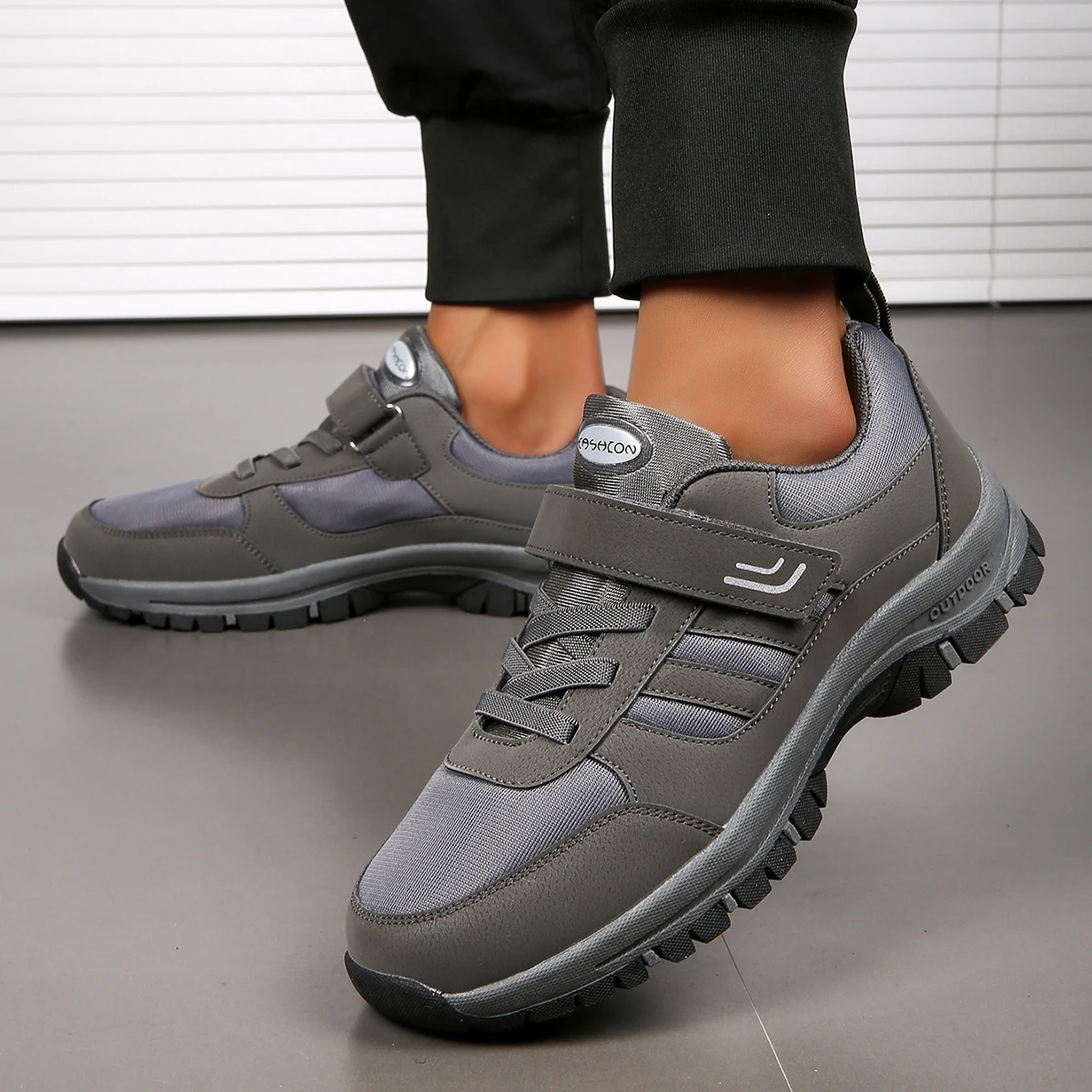 New Premium Unisex Mountain Road Marathon Running Shoes with Rubber Sole Four Seasons Outdoor Couple Sports Shoes