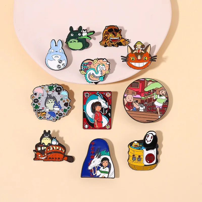 Custome metal badges, jewelry brooches movie merchandise cartoon character decorations backpacks clothing