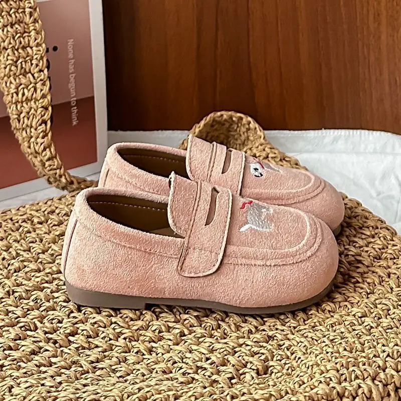 الكلب التطريز بنين بنات المتسكعون الجلد المدبوغ بولي Leather الجلود الانزلاق على الاطفال أحذية مسطحة لينة أسفل المضادة للانزلاق الأطفال حذاء كاجوال