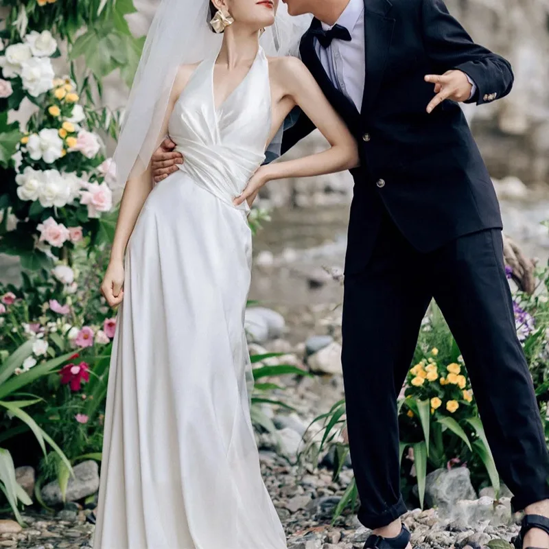 

Forest Style Simple Light Wedding Dress New Halter Backless Travel Shoot Outing Gown French Small Train Reception Dress