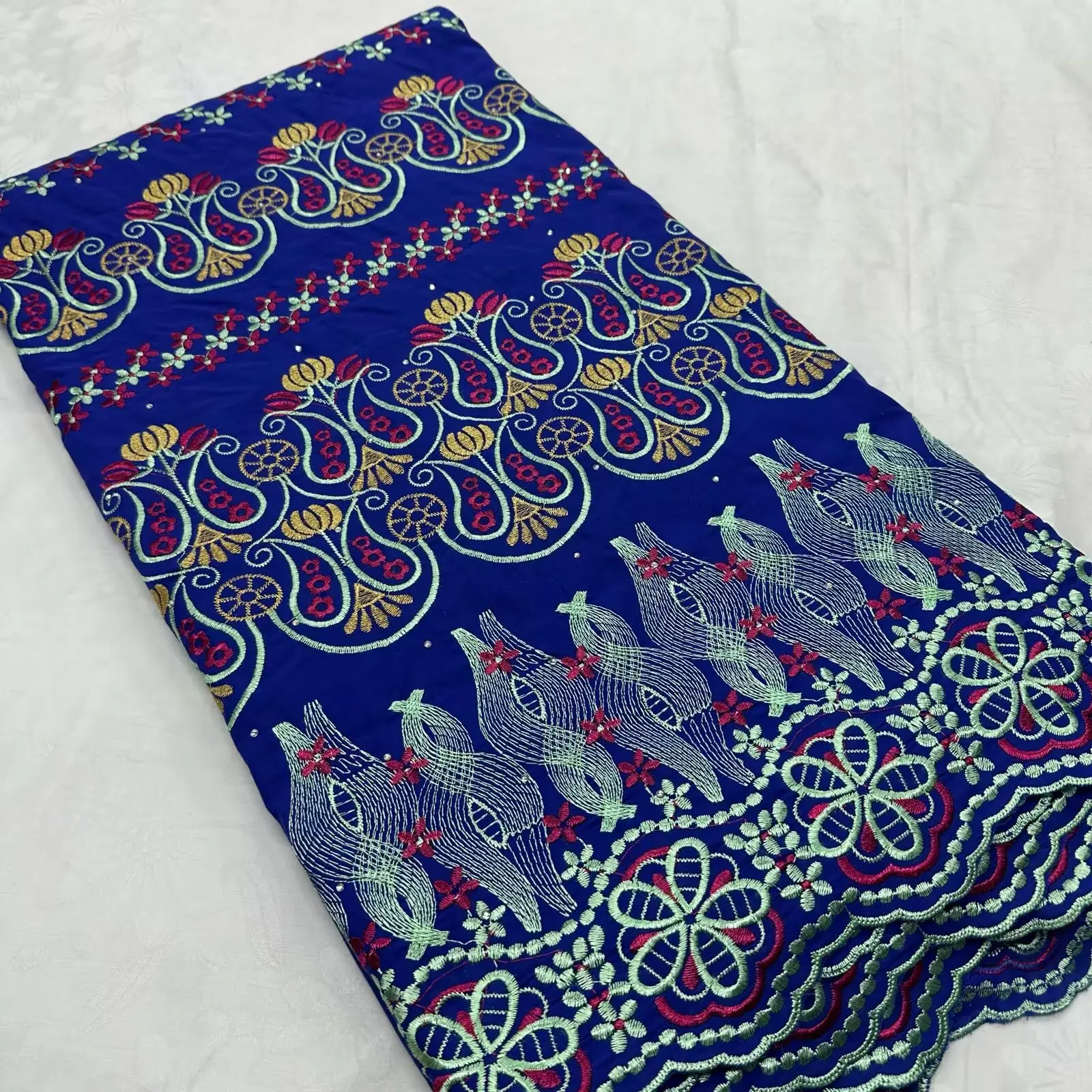 

Hot Sale 5 Yards African Cotton Embroidery Lace Fabric High Quality Swiss Voile Lace With Stones For Clothing Sewing 16A95