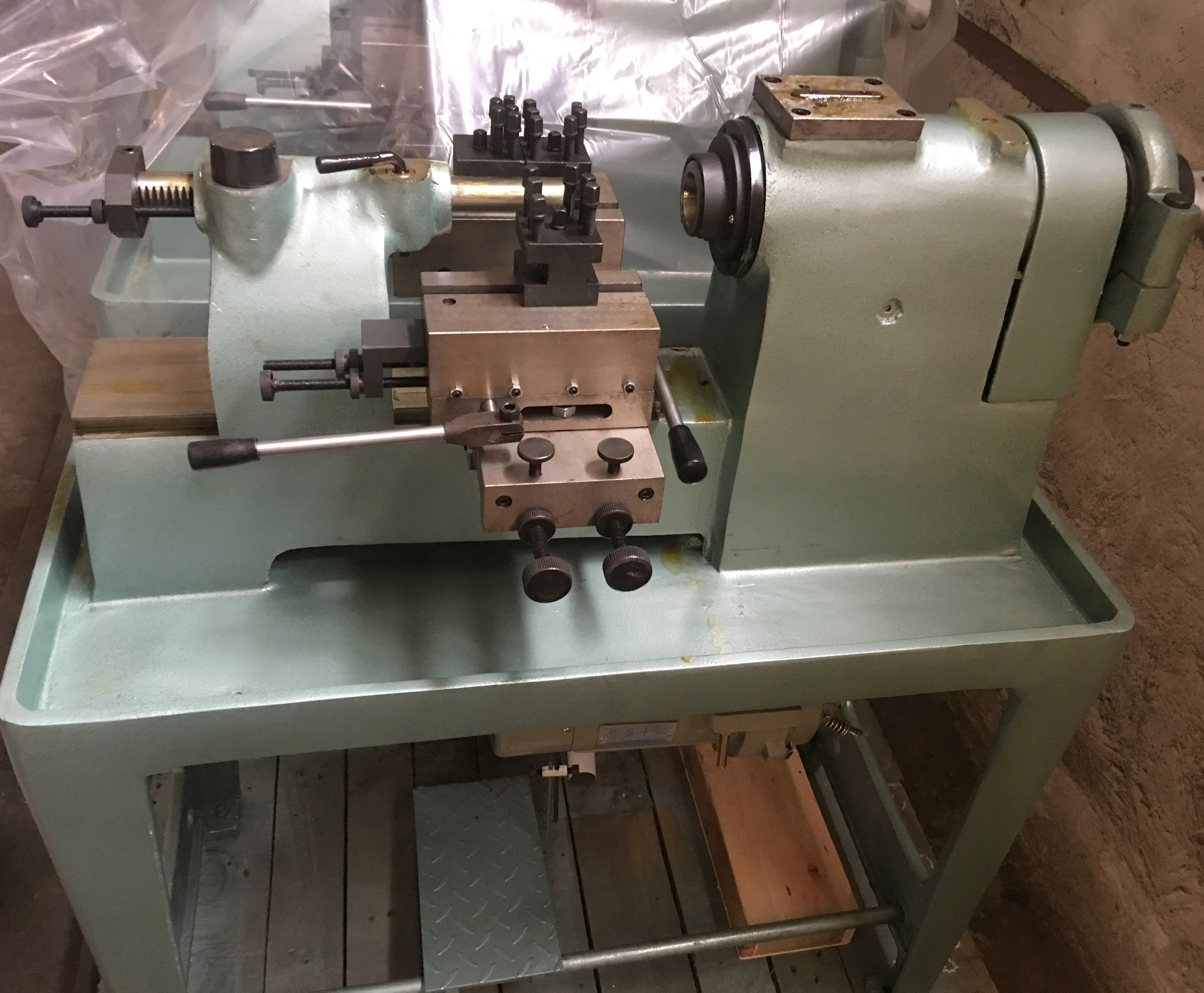 Competitive Price Custom Service Available Top Quality Horizontal Mini Lathe for Metal Hardware Workshop