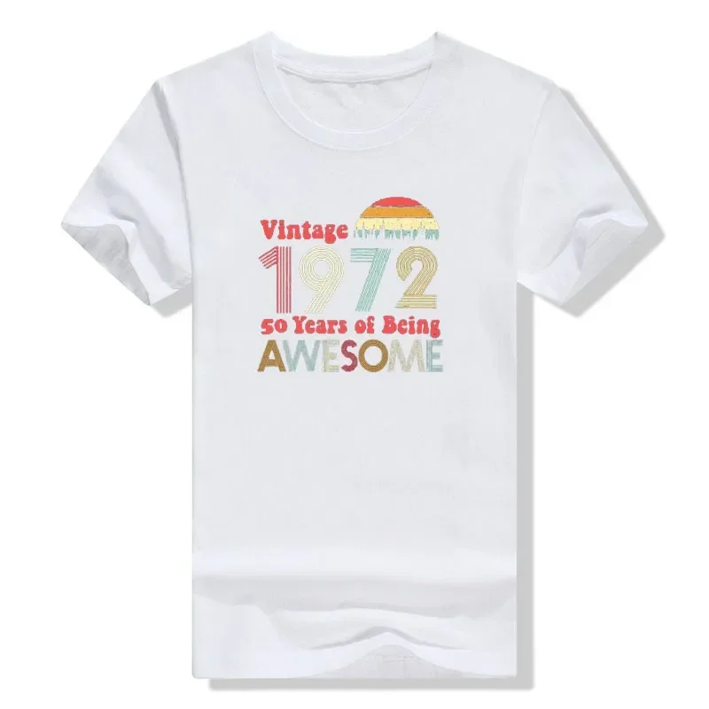 هدية عيد ميلاد ريترو 1972 عبارة عن تي شيرت رجالي ملهم من القطن الخالص بأكمام قصيرة للحفلات غير الرسمية