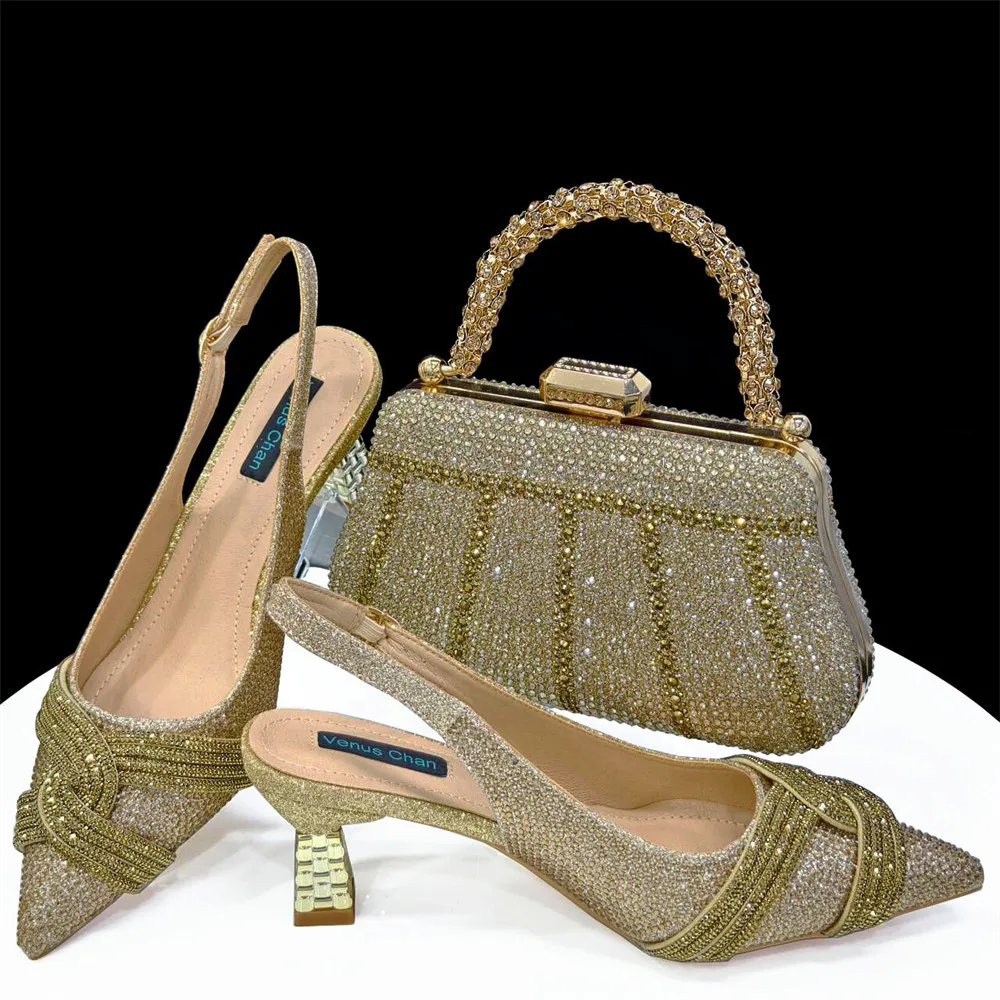 sandalias-doradas-nigerianas-con-diseno-de-moda-para-mujer-conjunto-de-bolsos-con-diamantes-brillantes-tacones-altos-ahuecados-para-fiesta-de-boda-2024