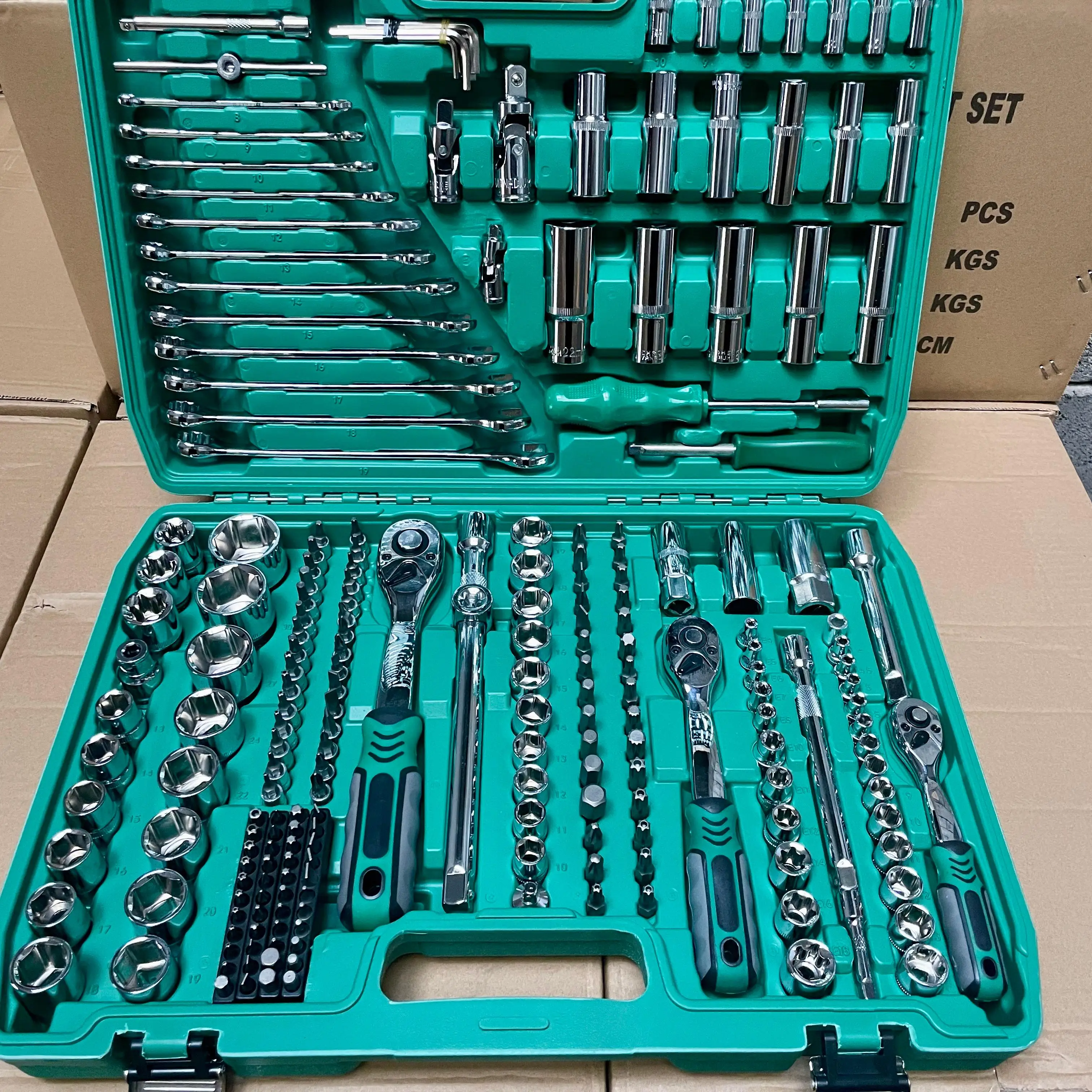 

Auto Repair Tool Set Sleeve Wrench Combination Tool Repair Tool