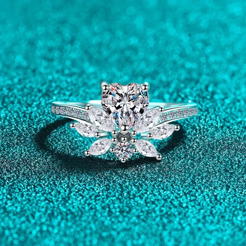 Luxury Love Holding Flower Ring 1ct Elegant Moissanite For Women Pt950 Platinum Diamond Alternative Wedding Fine Jewelry Gifts