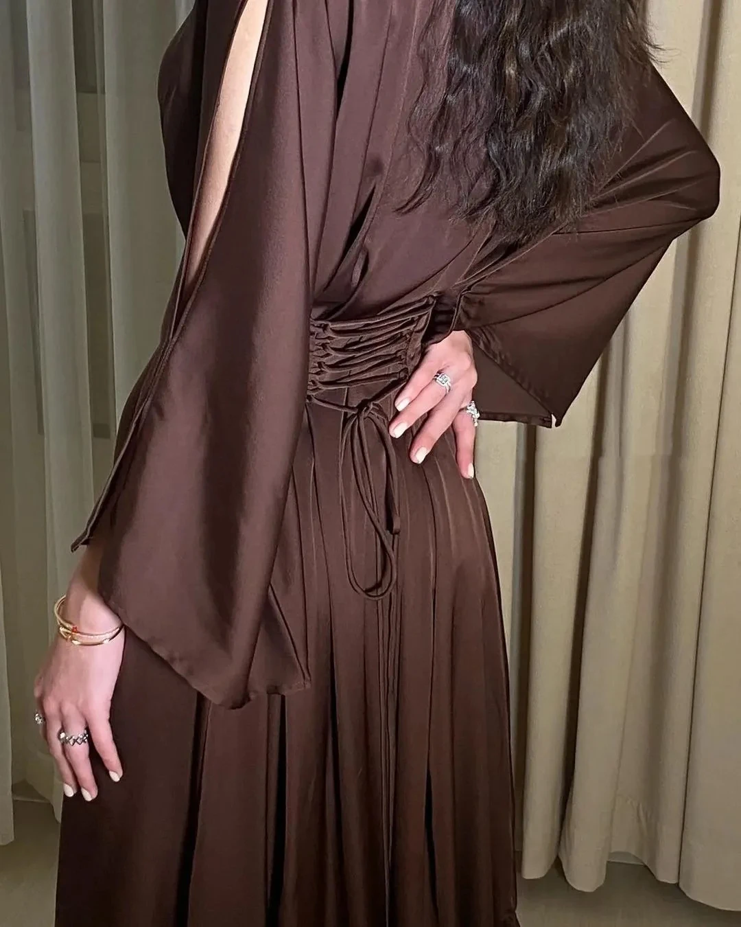 Jirocum V Neck Lace Up Evening Dress Elegant Women 2024 New Party Prom Gowns Slit Sleeves Saudi Arabia Formal Occasion Gown Robe