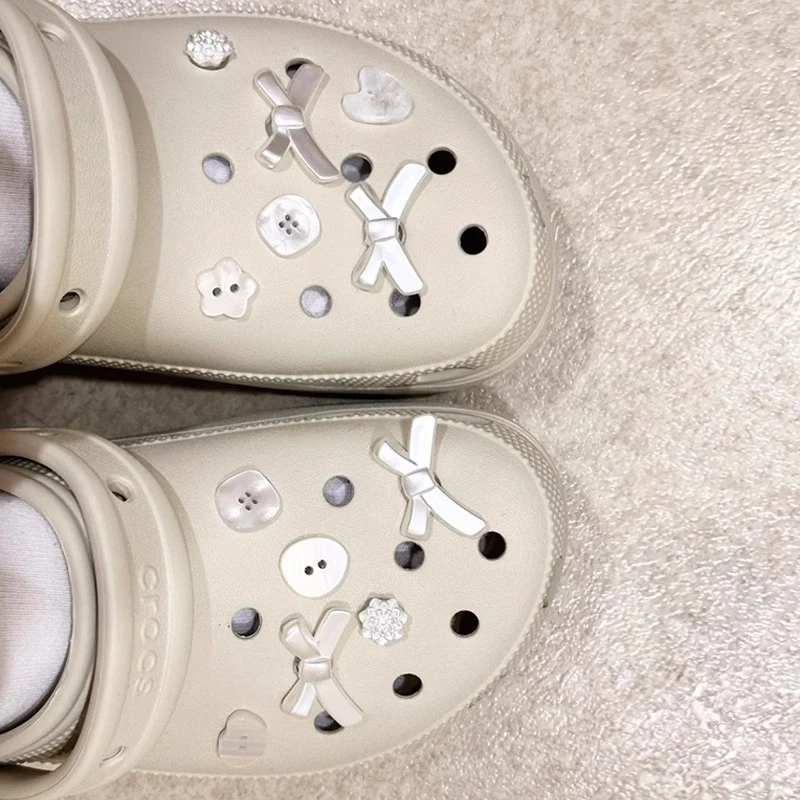 Fresh 12PCS Bowknot DIY Shoe Accessories Removable Shoe Decorations for Sandals And Garden Shoes Fashionable Holiday Gift