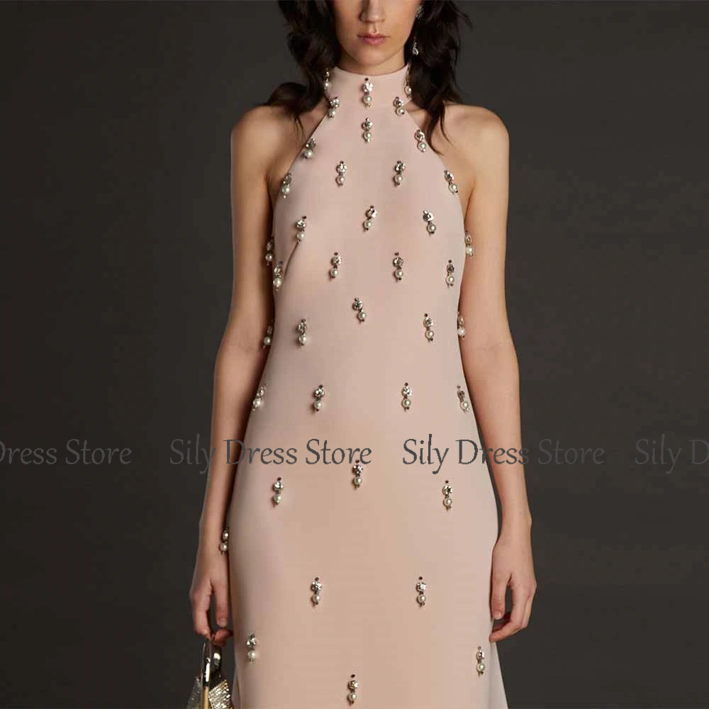 Vestidos de noite de luxo 2025 jersey bainha/coluna vestido de celebridade champanhe gola alta pérolas strass cauda vestido de baile longo