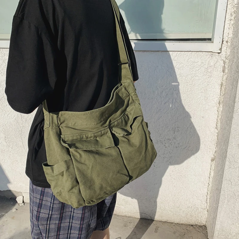 

Canvas Shoulder Bag, Large Capacity, Hobo Messenger Bag with Multiple Pockets, Leisure Bags Shoulder Bag for Men and Women Handb