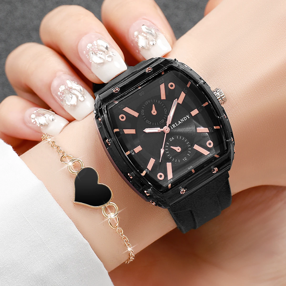 2PCS Fashion Silicone Band Women Watches Heart Bracelet Set Casual Ladies Quartz Wristwatch Reloj Mujer（Without Box）