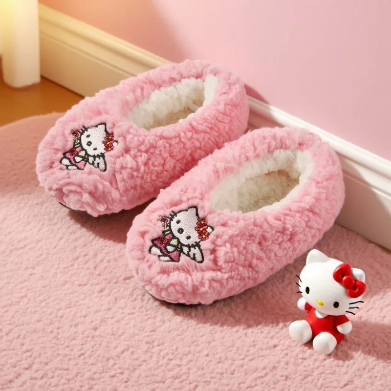 

Милые носки-тапочки с рисунком «Hello Kitty» для детей, каваи, аниме Cinnamoroll Kuromi, зимние теплые домашние плюшевые тапочки, подарки