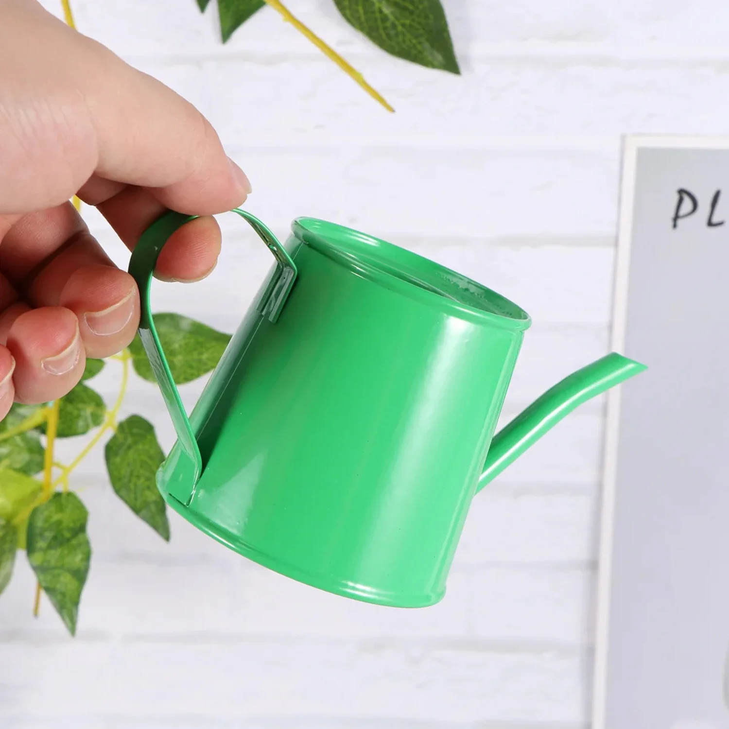 Iron Mini Flower Vase – Child-friendly Watering Can for Outdoor Plants, Unique Layout Model with Photo-worthy Design