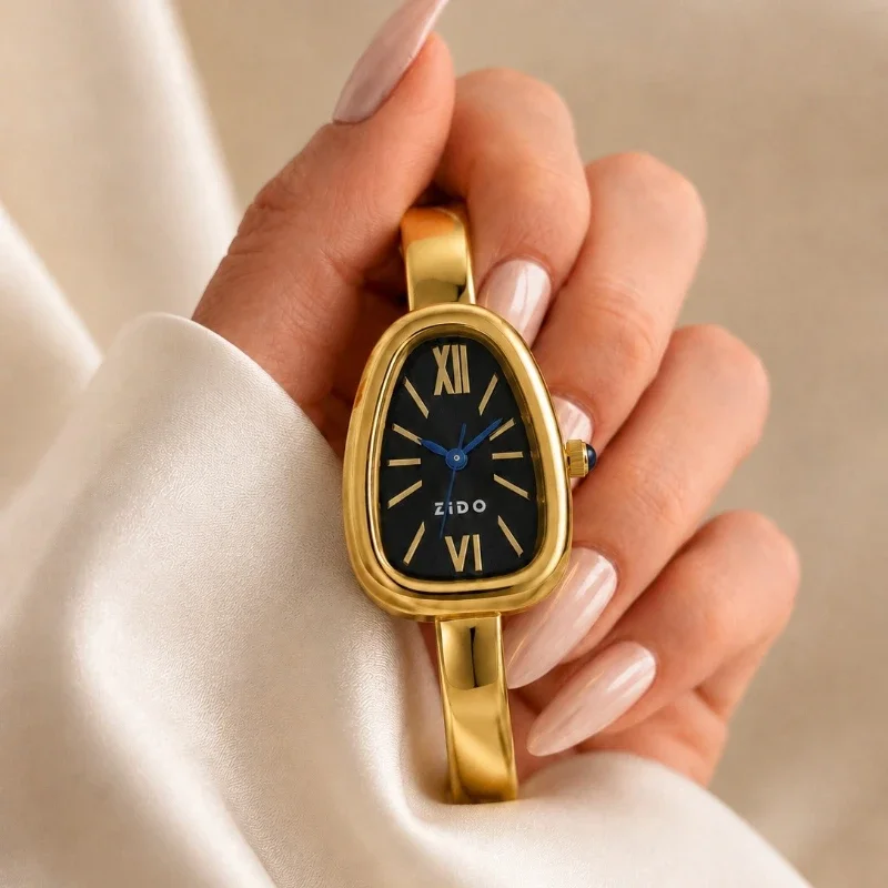 Fashion Triangle Snake-Head Women's Bangle Watches Simple Analog Quartz Wristwatches for Woman Elegant Ladies Clock Gift Montre