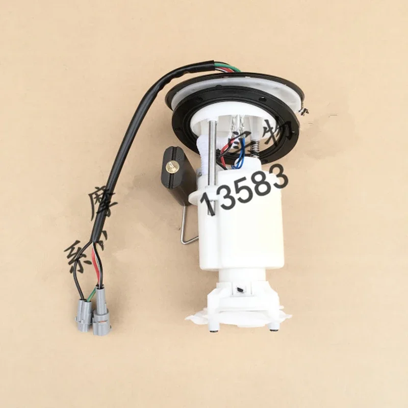 Motorcycle Engine Parts Oil Fuel Pump Assembly For FB Mondial HPS 125 300 HPS125 HPS300