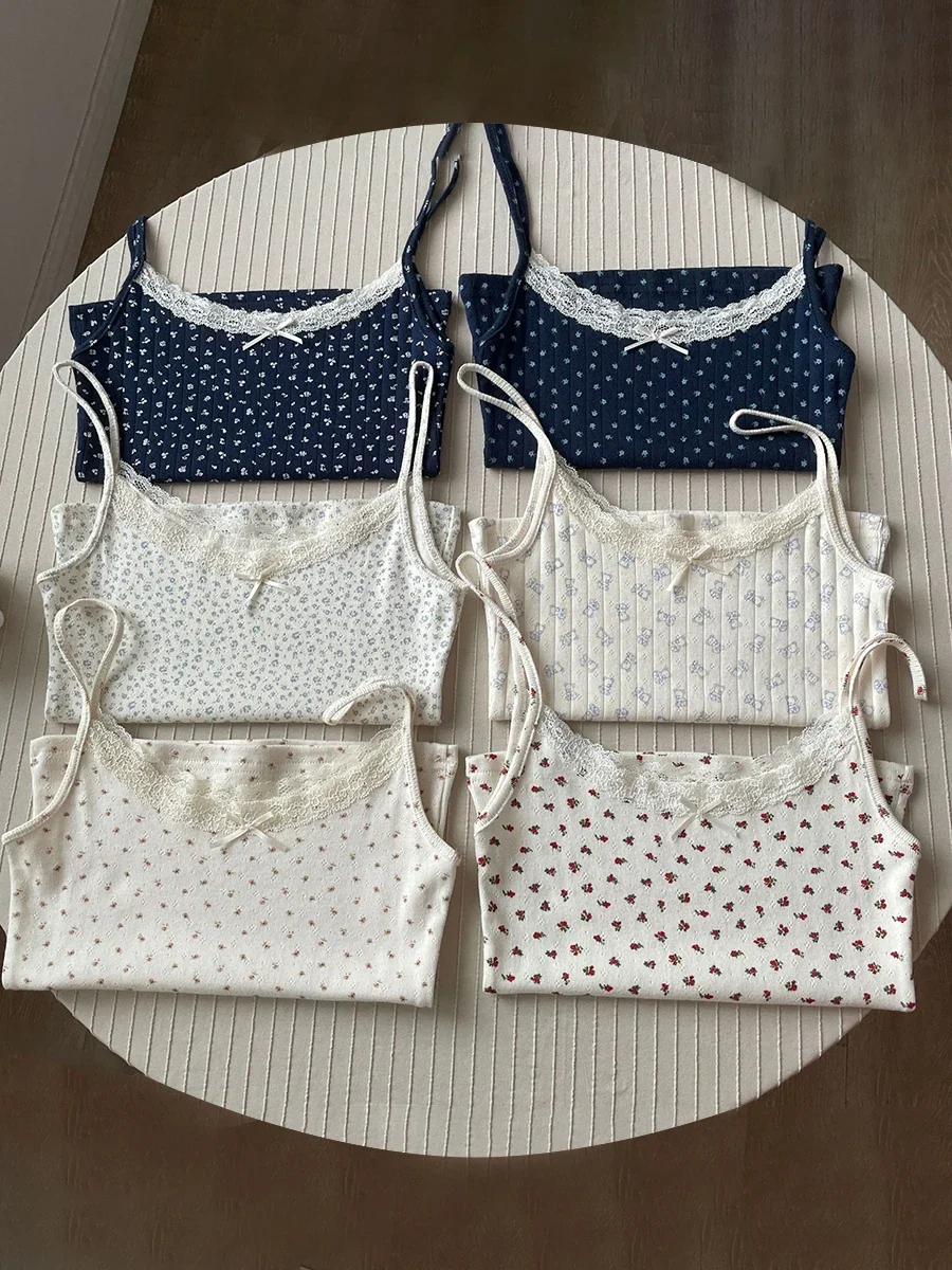 Темно-синие шорты на бретелях с цветочным принтом, женский тонкий топ с кружевной отделкой + лоскутные короткие штаны, милая хлопковая домашняя пижама, комплекты из 2 предметов