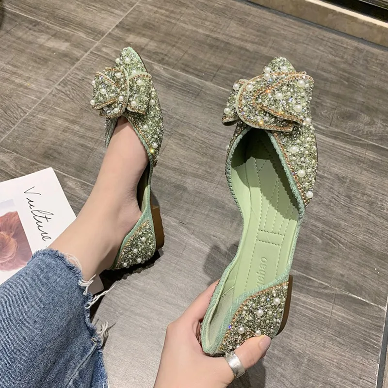 Women Flat Heel Crystal Shoes Pearl Flats Party Spring Summer Pointed Toe Slip on Sexy V Mouth Lady Weekends Loafers Sandals