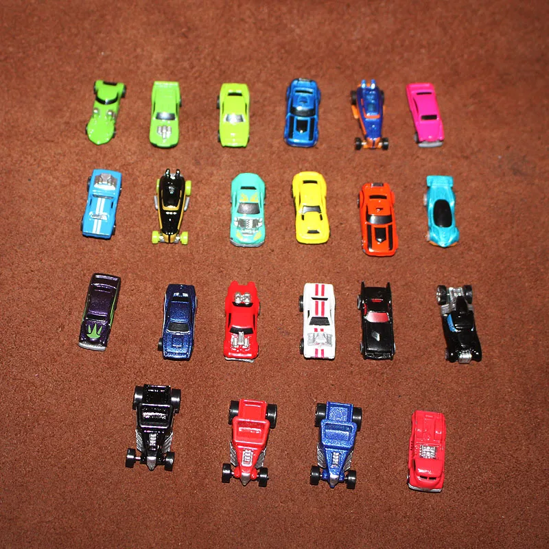 2cm Mini Car Metal Model  Car Sports Car Decoration Toy