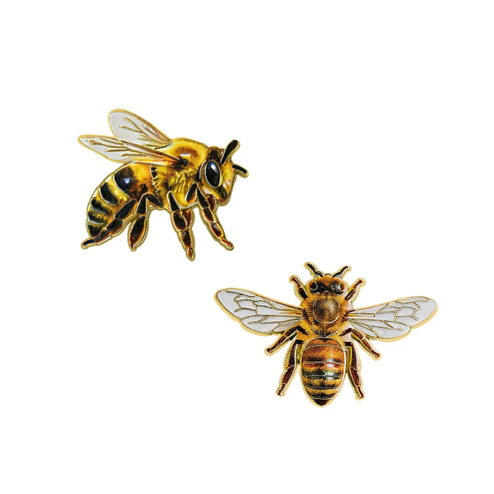Enamel Honey Bee Brooch Realistic Bumblebee Insect Lapel Pin Colorful Painting Animal Badge Clothes Decor Jewelry Gift for Lady