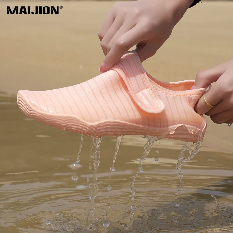 Ultra Light Women's Water Shoes Quick Dry Sea Pool Swimming Aqua Shoes Breathable Wading Shoes Beach Wading Walking Footwear
