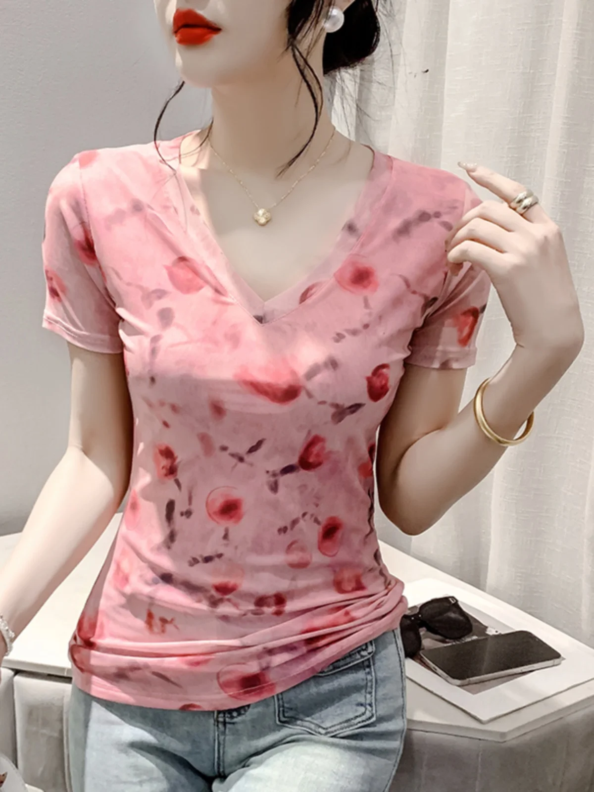 Zomer Nieuwe Sle Dames T-shirt V-hals of Sve Me Print Top Faionable Streetwear Slim Fit Plant Bloemmotief