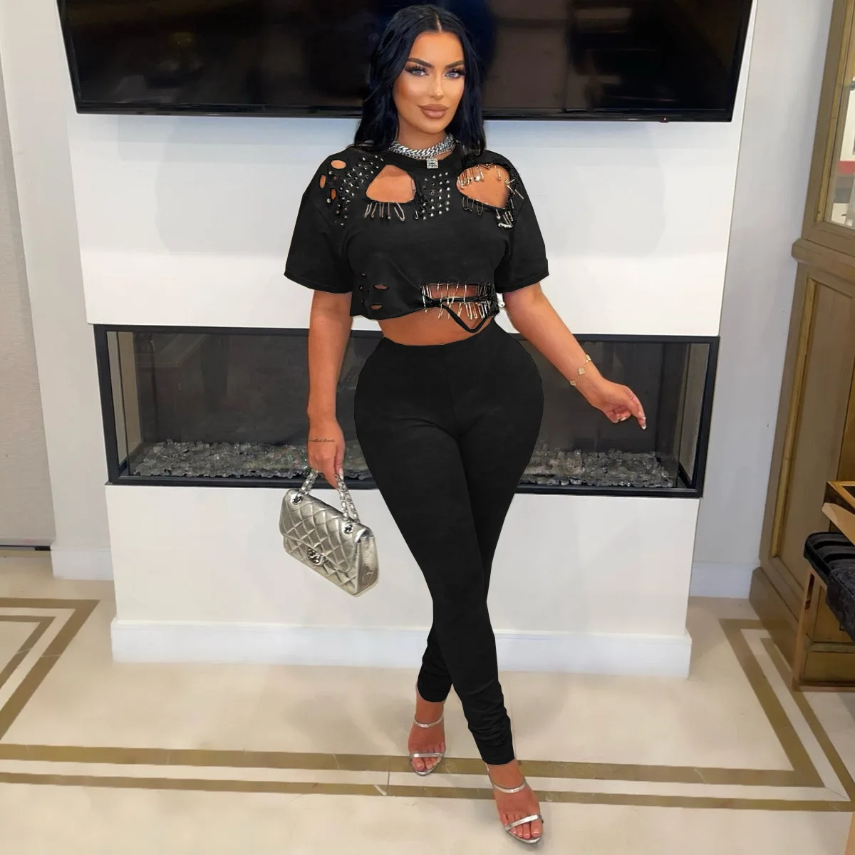 

2025 Spring and Summer New Fashionable Round Neck Ripped Pin Short T-Shirt Two-Piece Set