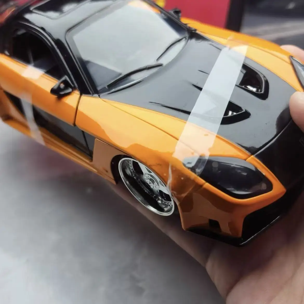 JADA 1:24 Tokyo Drift Han RX7 Alloy Car Model Fast Furious Classic Vehicle Collectible Ornament For Men view 4