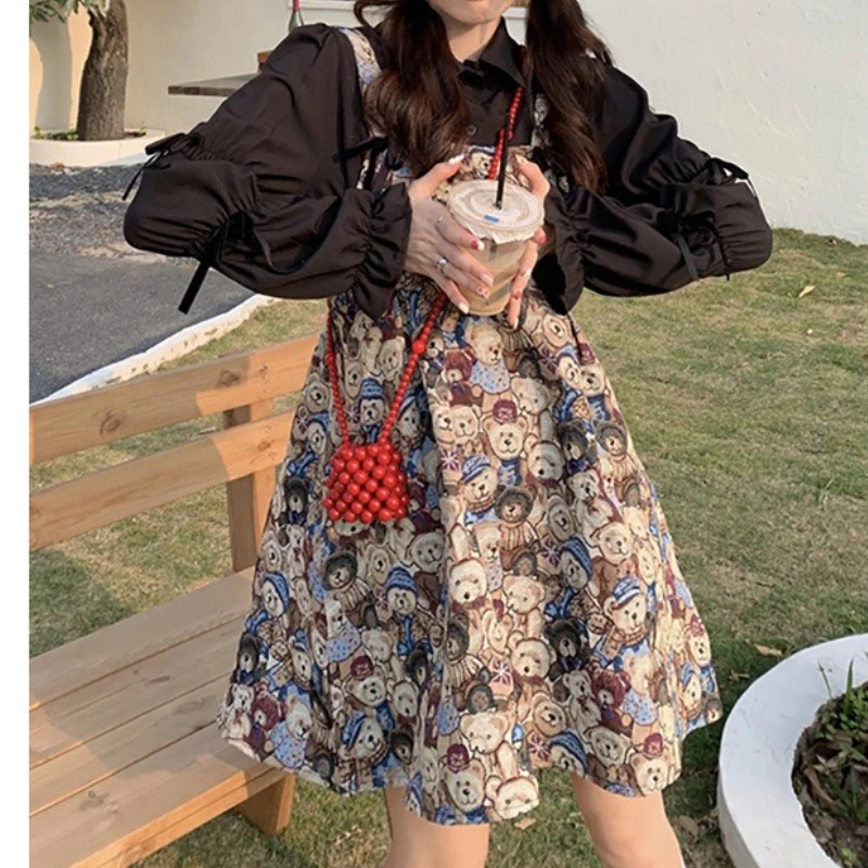 Gonna con bretelle a forma di orso retrò da donna Design di inizio autunno e primavera Senso di nicchia francese Vita che dimagrisce Abito a trapezio Set da due pezzi