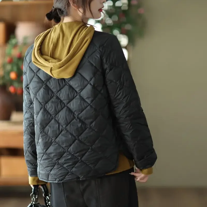 Outono e inverno estilo europeu Lingge jaqueta feminina à prova de vento jaqueta de pato branco