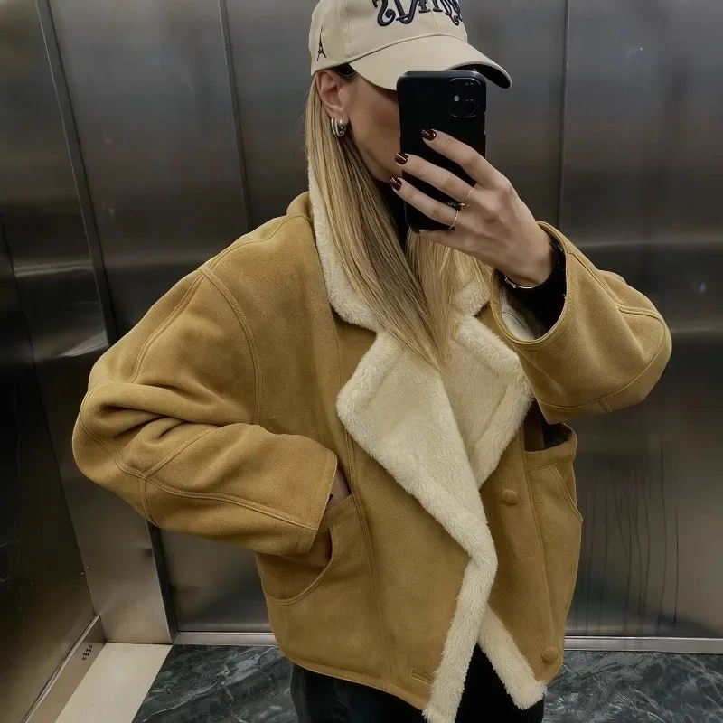 

Новая женская осенне-зимняя дубленка в стиле ретро, модная свободная теплая замшевая флисовая куртка, повседневная верхняя одежда больших размеров для женщин