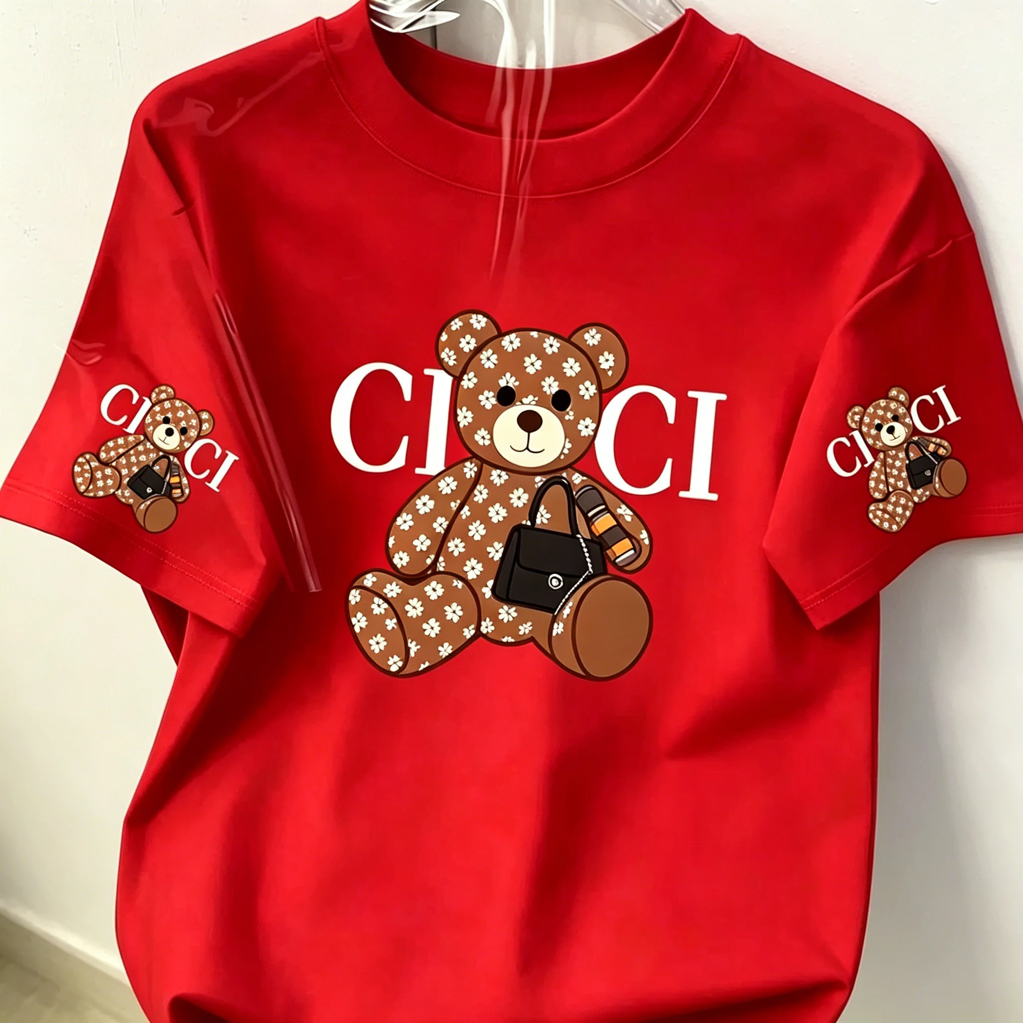Unisex-T-Shirt aus Baumwolle mit Monogramm-Bär- und CI-CI-Buchstaben-Aufdruck, Design auf Brust und Ärmeln, O-Ausschnitt, Streetwear, Sommer, lässige Kurzarm-Tops – Detail 3