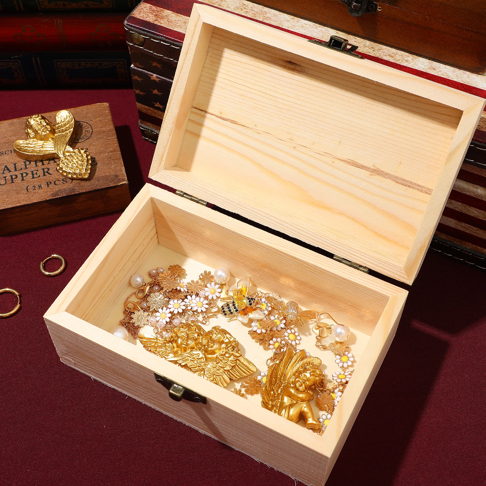 

Wooden Jewelry Box Retro Design Durable Safe Small Volume Drawer Closet Earrings Rings Beads Storage ganizer Trinket Case Gift