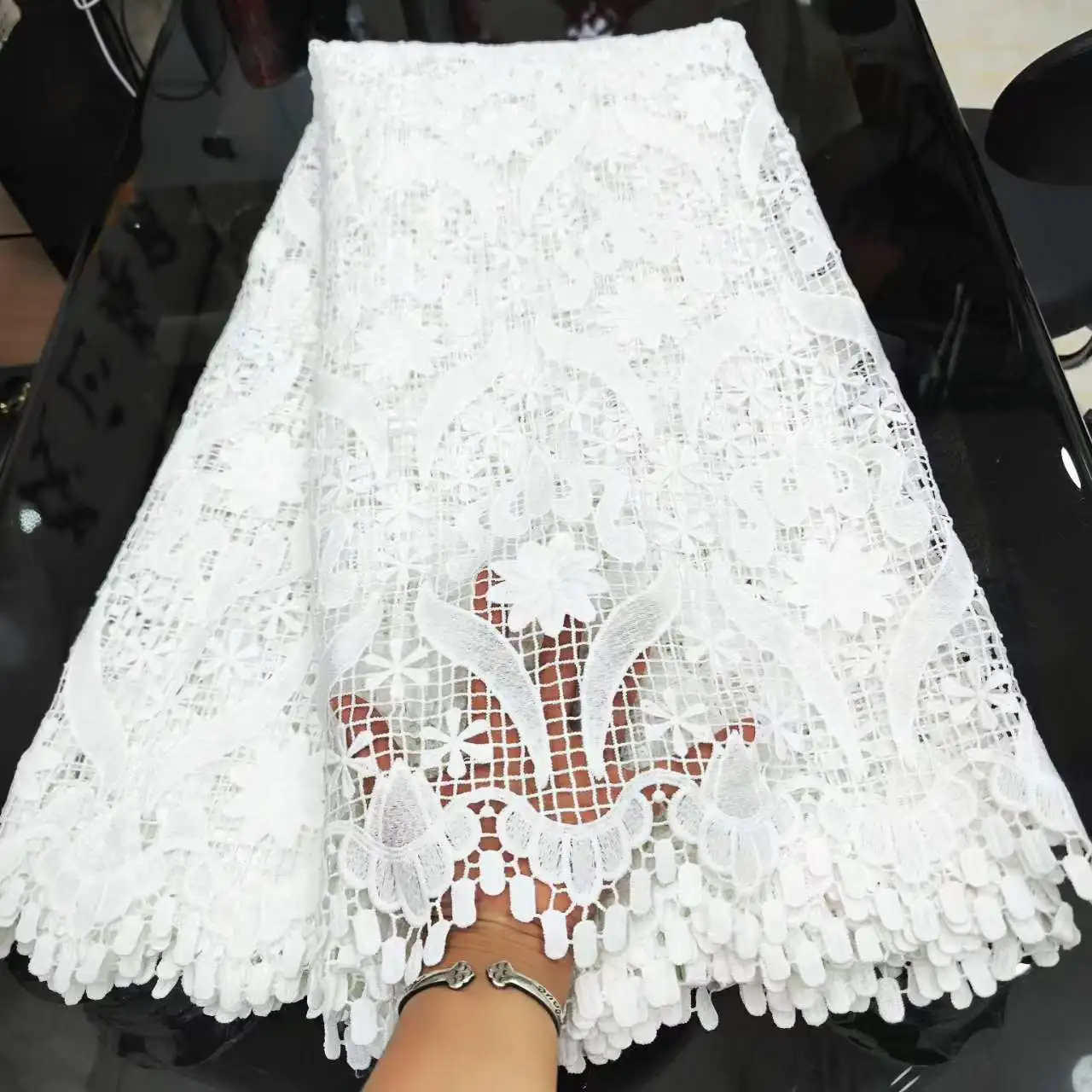 2023 Latest White African Mesh Lace Fabric Nigerian Milk Silk Lace Fabric French Tulle Lace Fabric For Wedding Party PJFT2327