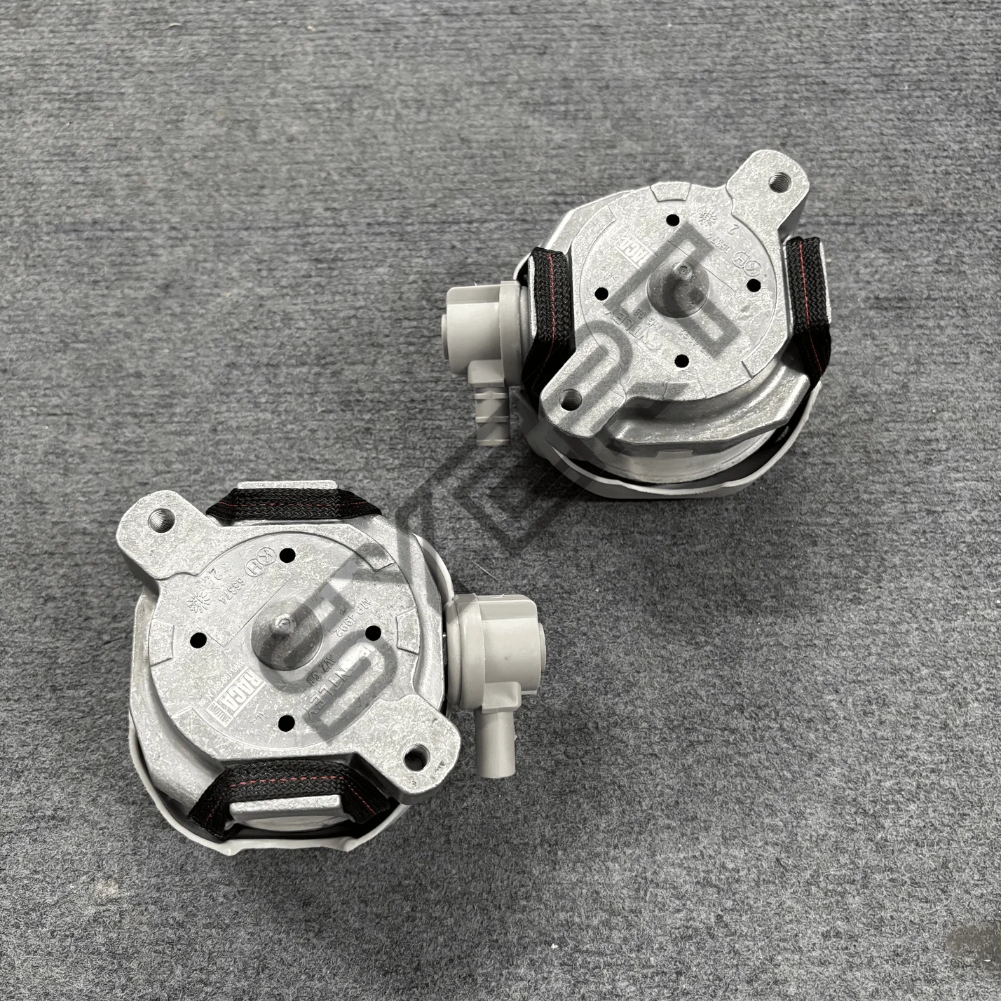 Image of Motor Motorhalterung links 3W0199381M rechts 3W0199381N für Bentley Continental GT Flying Spur