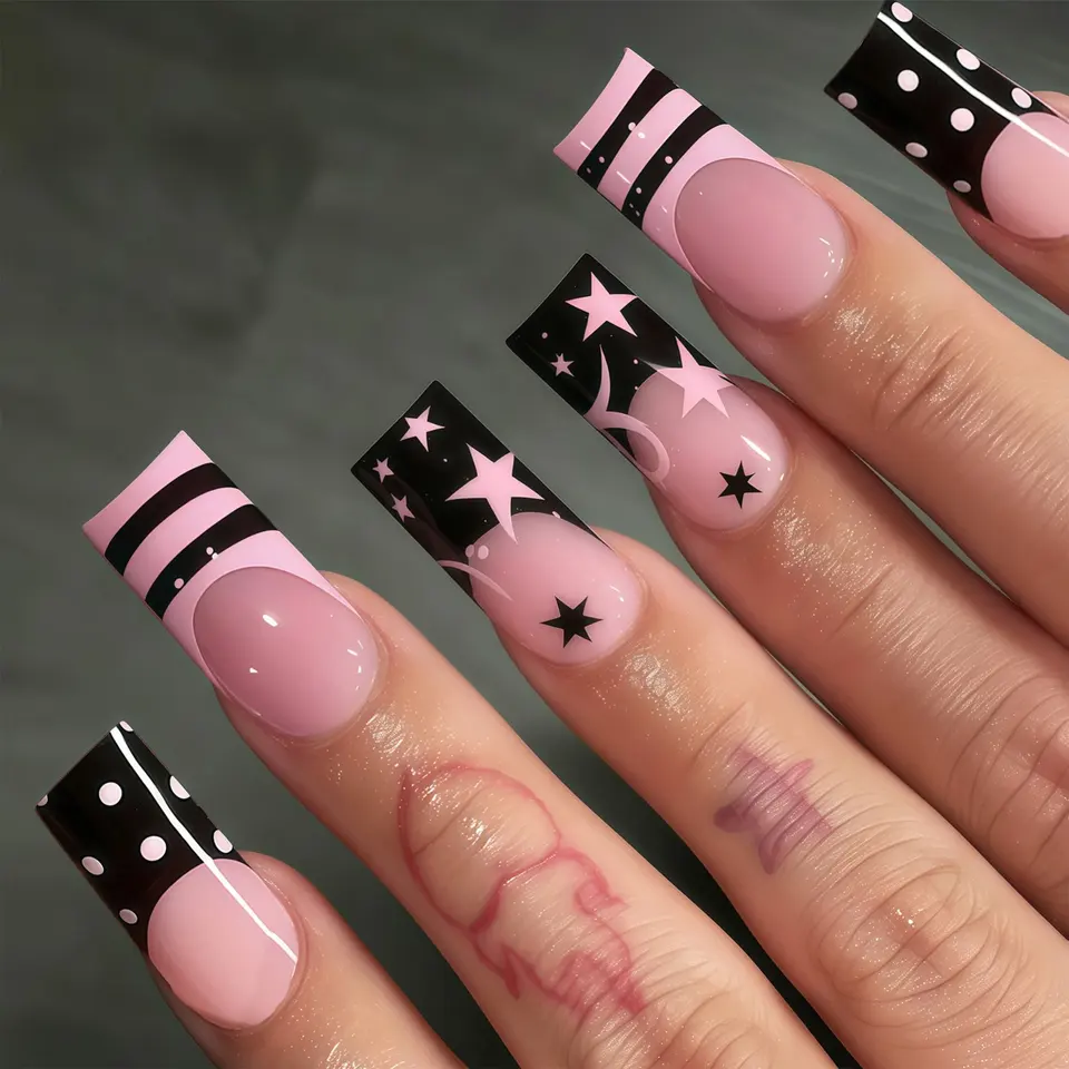 24 piezas de uñas postizas francesas estilo Y2K, dulces y punk, con enredaderas, rayas, rosas y negras, lunares, uñas postizas cuadradas 3