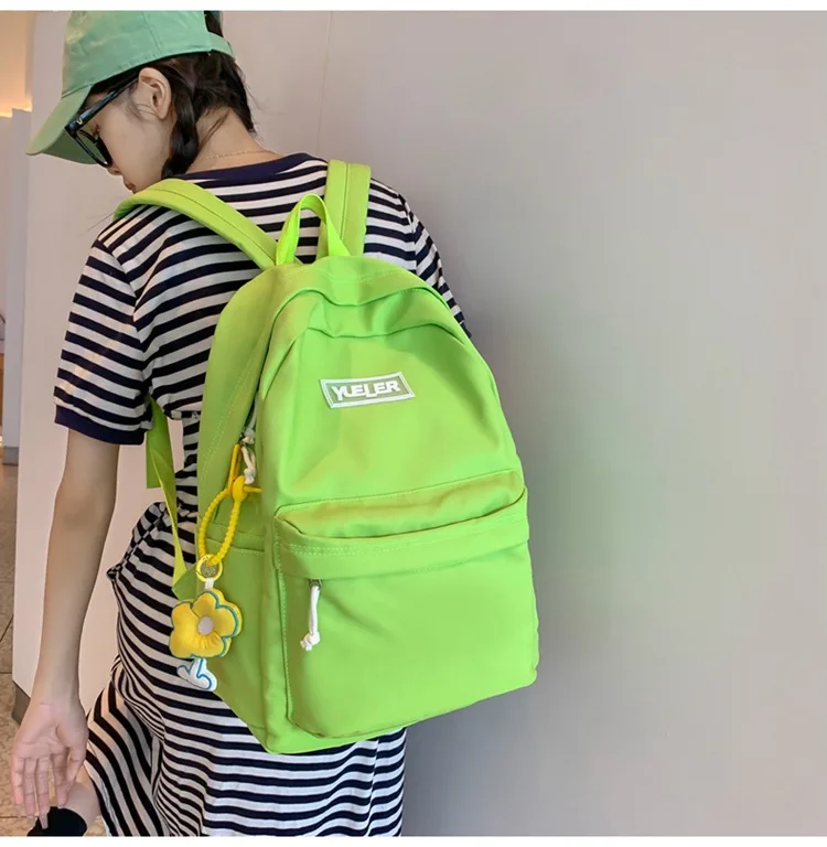 

Girl college students design sense schoolbag Korean large capacity green backpack women
