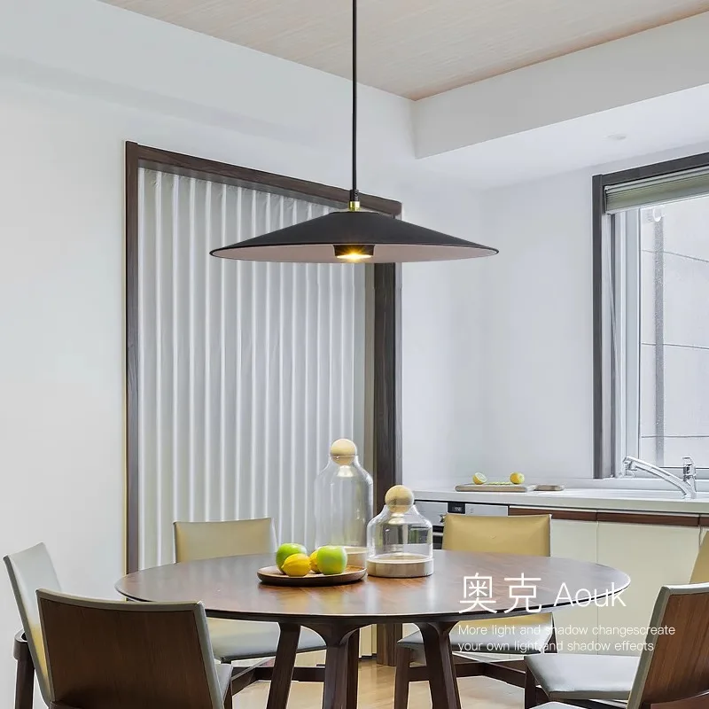 

Минималистичная люстра для ресторана, современная минималистичная индивидуальная креативная люстра с одной головкой, обеденный стол, круглая люстра с летающей тарелкой