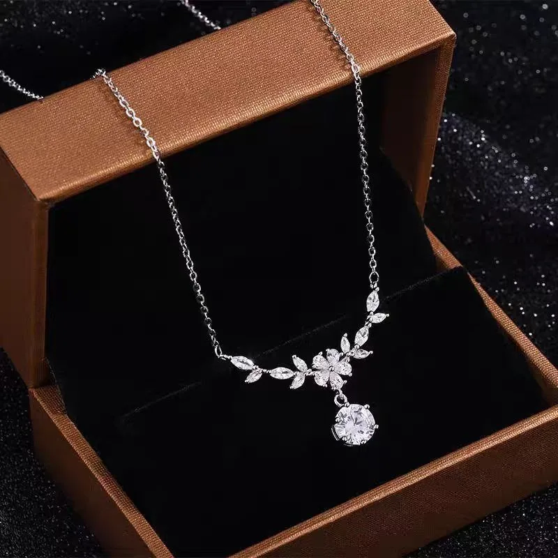 Luxuriöse 925 Sterling Silber Halskette mit Blätter-Anhänger für Damen, Hochzeit, Verlobung, Modeschmuck, 5A Zirkon, Klassisches Geschenk für Partys – Detail 6