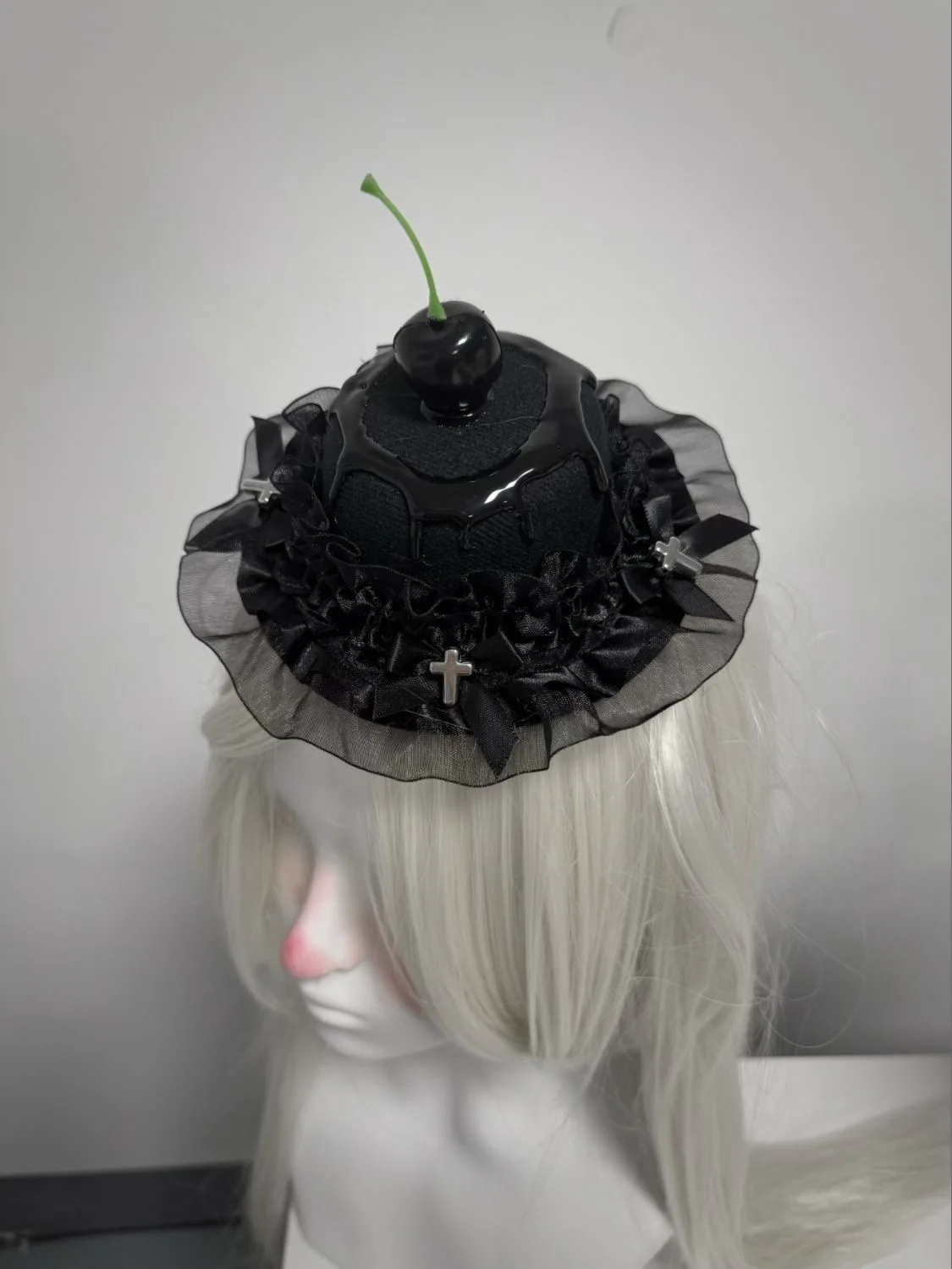 Lolita handgemachte kleine Zylinder schwarze Kirsche Geburtstagstorte Hut für Mädchen süßer Stil Kawaii Haarspangen Lolita Accessoires süß