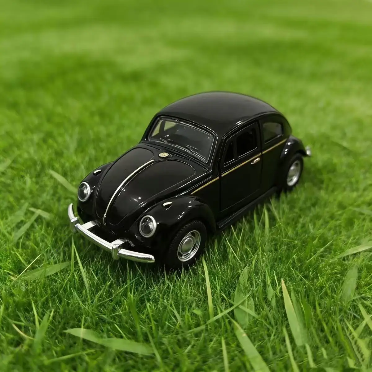 Retro Beetle Alloy Car Model Toy Exquisite Simulation for Collection Cake Decoration Gift Home Office Display