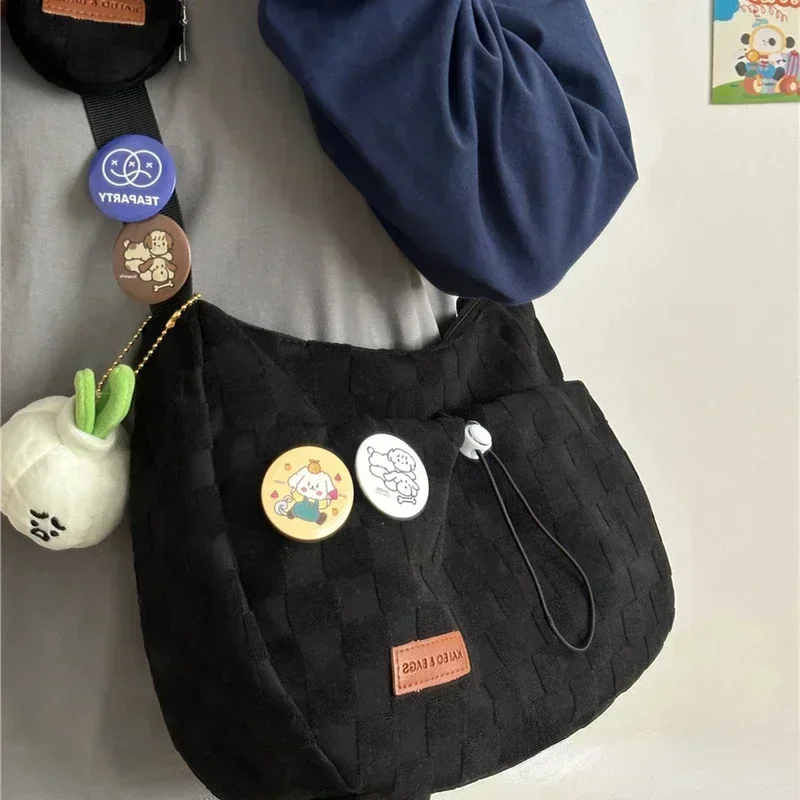 2024 Leisure Style College Crossbody Bag New Cute Fashion Designer Handbag Solid Color Plaid Print Large Capacity Shoulder Bag
