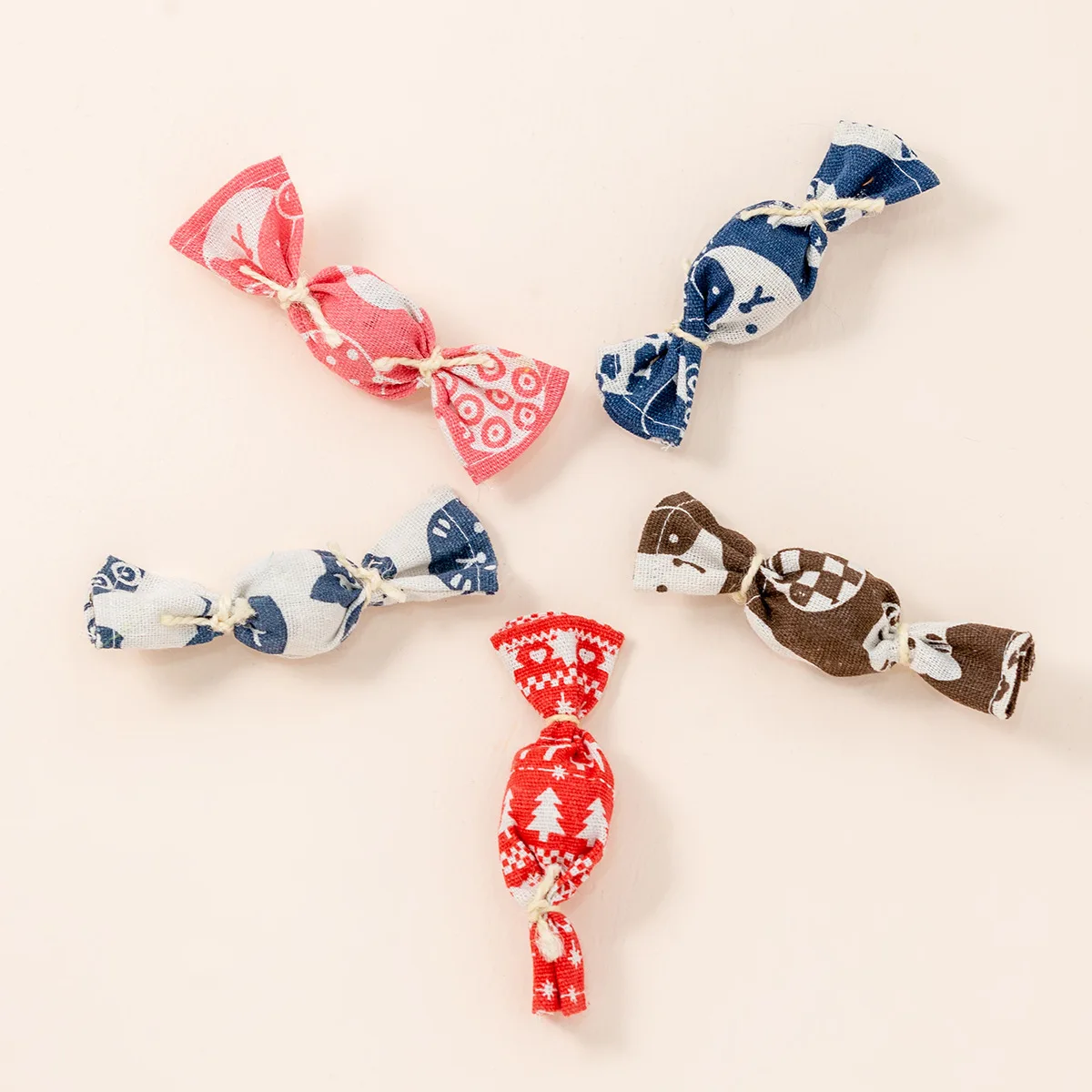 ألعاب حلوى النعناع البري الرائعة مع جرس - ألعاب تفاعلية ممتعة للمضغ والركل لتخفيف الملل